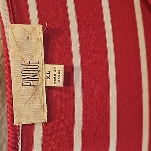 XL striped red top